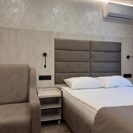 Nirvana Rivne Exterior foto