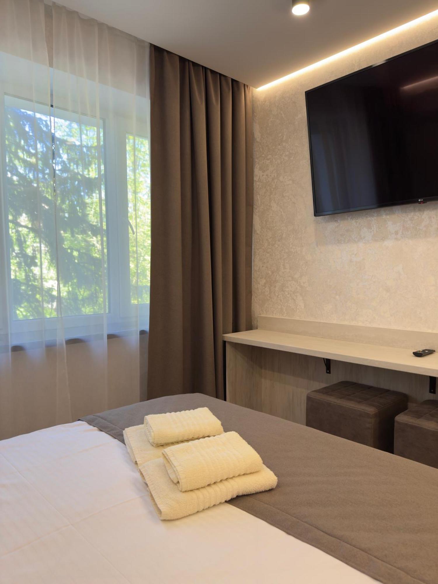 Nirvana Rivne Exterior foto